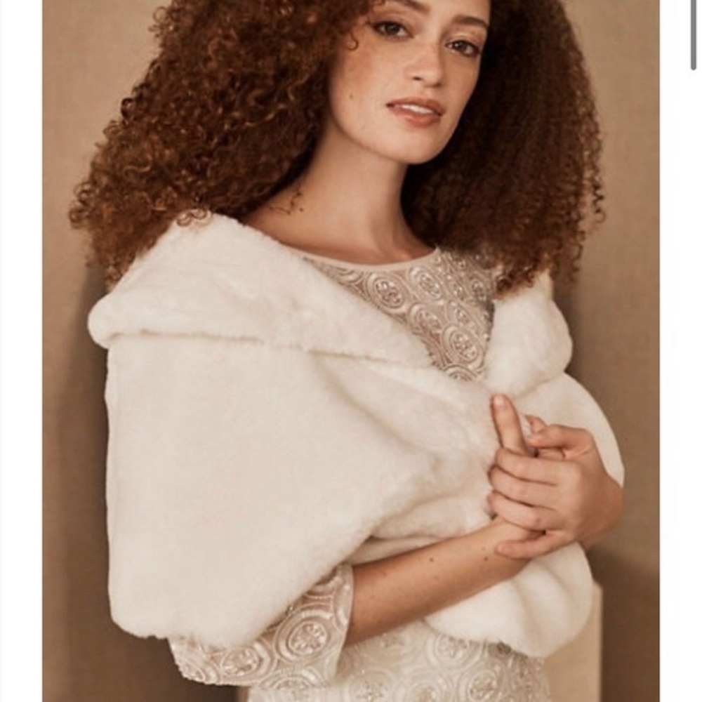 BHLDN White Faux Fur Shrug/Cape Perfect for Weddings - SIZE SMALL